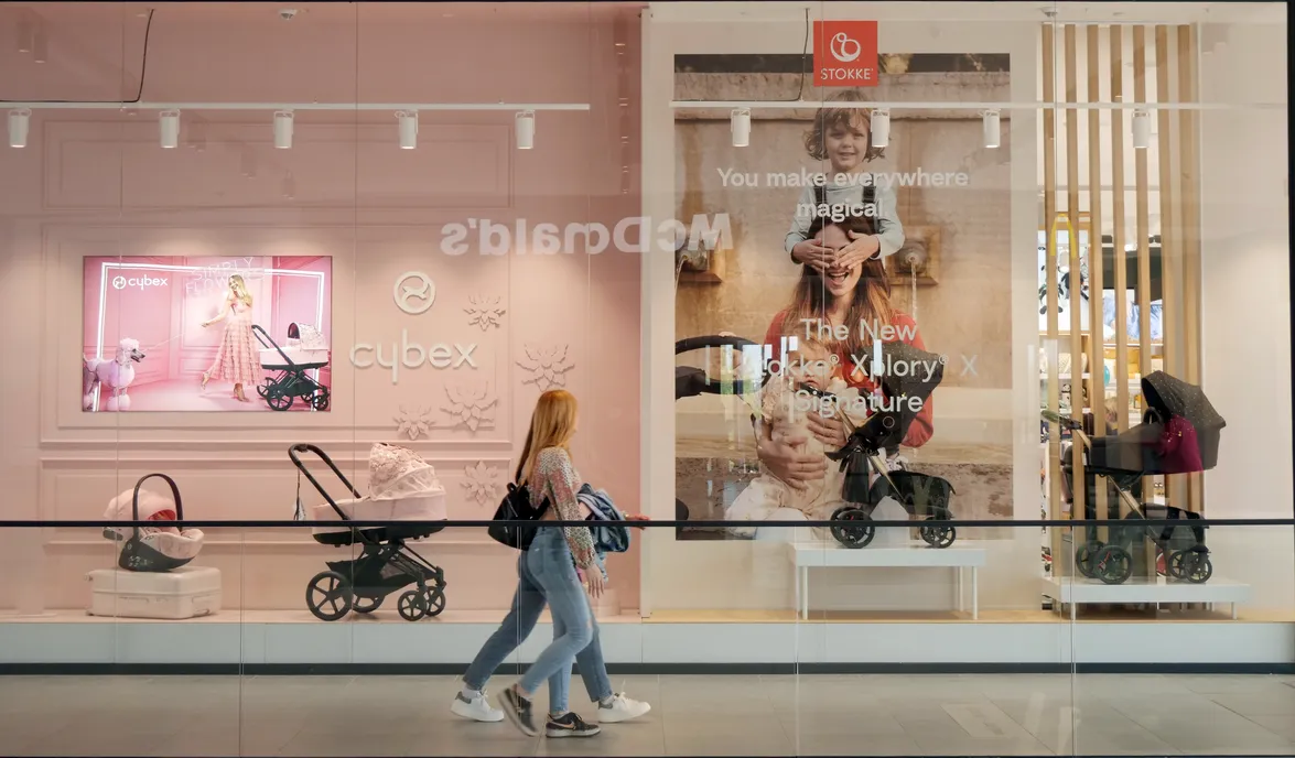 Baby Shop Premium storefront and window display in a shopping mall